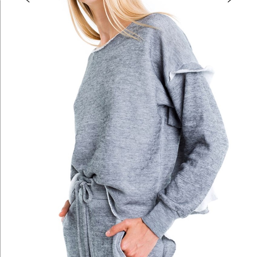 NWT WILDFOX Adri sweater